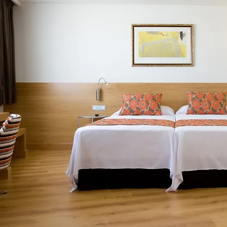 Hotel Hesperia 4*