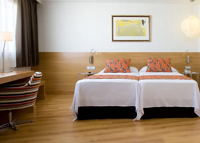 Ξενοδοχείο Hesperia 4*